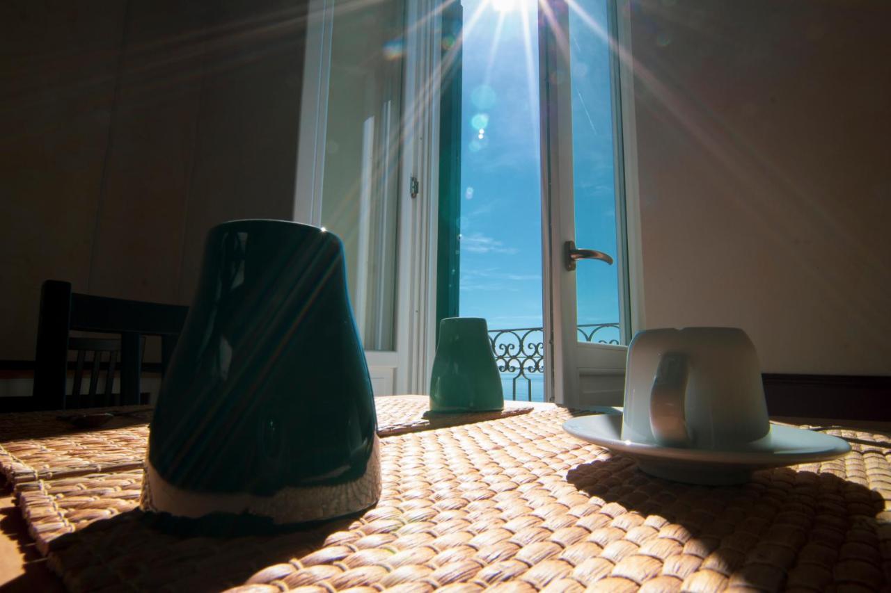 B&B Le Finestre Sul Mare Таранто Экстерьер фото