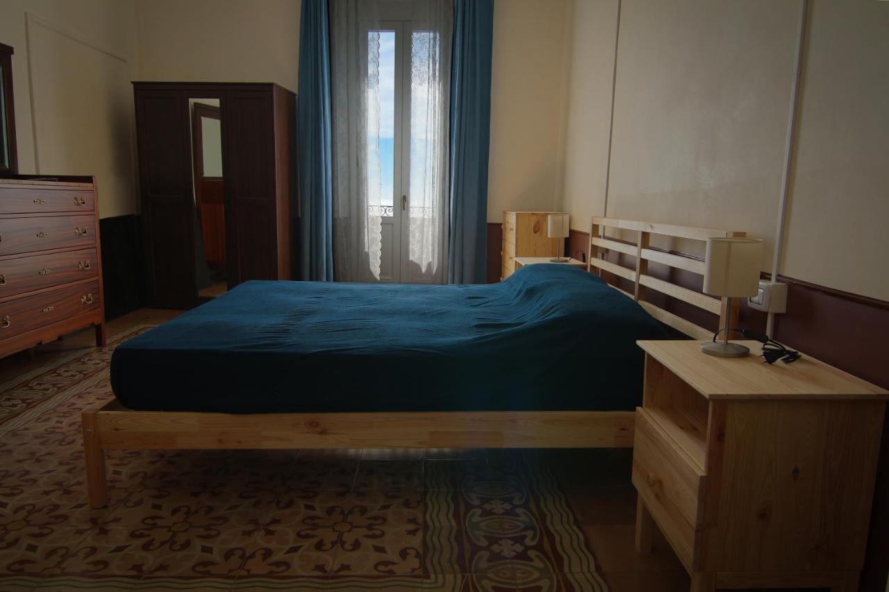B&B Le Finestre Sul Mare Таранто Экстерьер фото